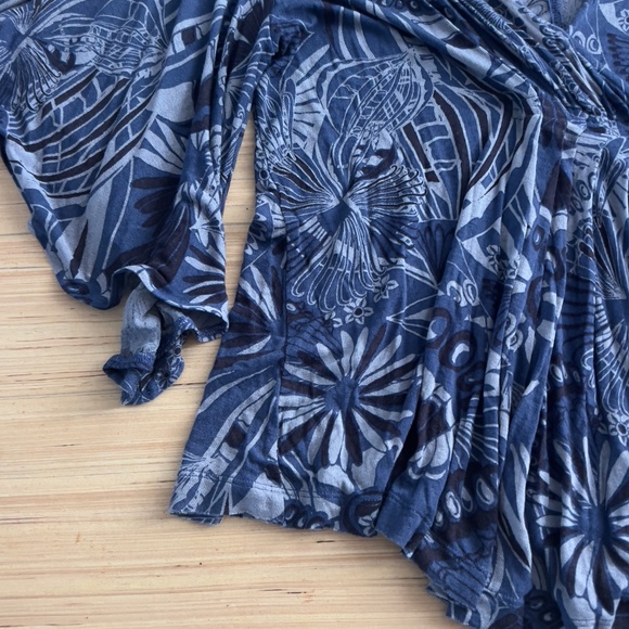 FREE PEOPLE Sapphire Combo Amour Cold Shoulder NWT Blouse S rayon floral blue - Picture 3 of 8